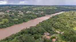 Rio Araguaia no Pará com pesca esportiva de dourados e peixes de couro