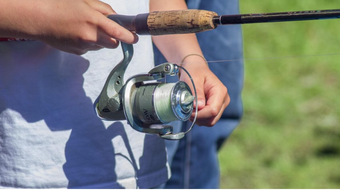Tipos de molinetes e carretilhas para cada tipo de vara na pesca esportiva