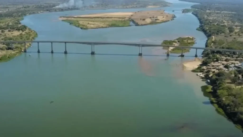 Trecho do Velho Chico com locais procurados por pescadores esportivos