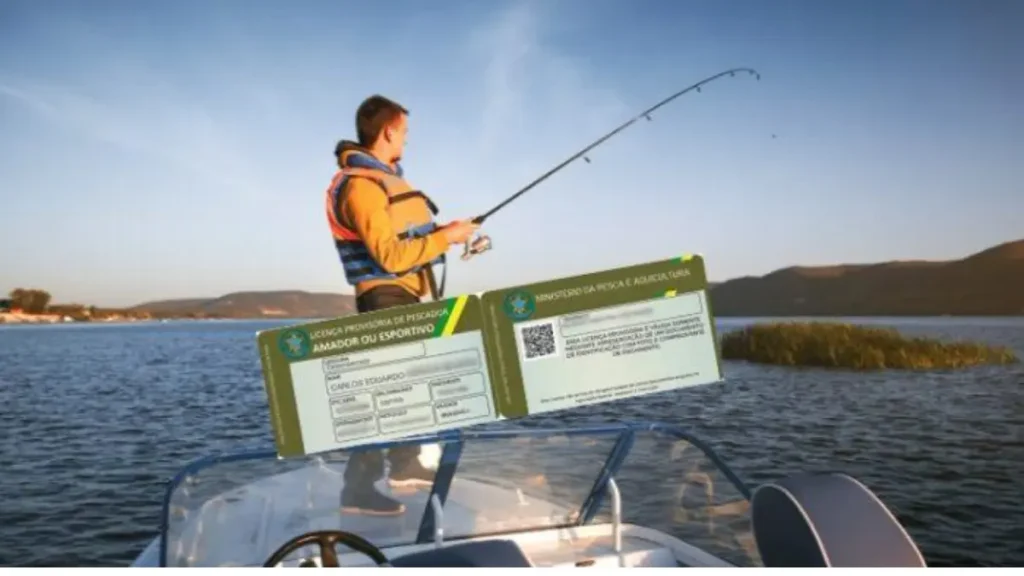 Pescador amador praticando pesca esportiva em rio brasileiro com licença.