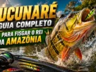 Tucunaré-açu gigante capturado durante pesca esportiva em rio da Amazônia.