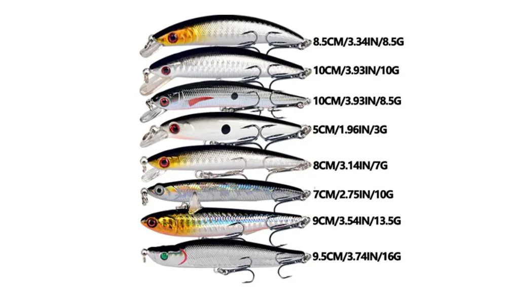 Iscas artificiais de diferentes tamanhos e perfis, imitando peixes-presa.